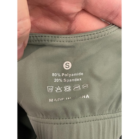 The Gym People Women's Sage Green V Neck Crop Tank Top Size S - Picture 7 of 8